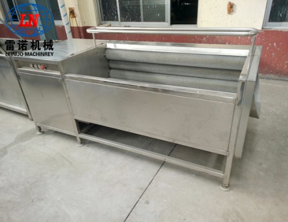 胡蘿卜毛輥清洗機(jī)